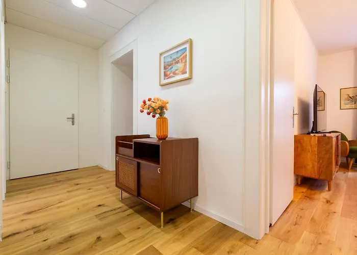 Lejlighed Retro Stylish 2 Bedroom Near Station