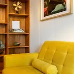 Retro 2 King Beds & Sofa Bed Hb * Zurich