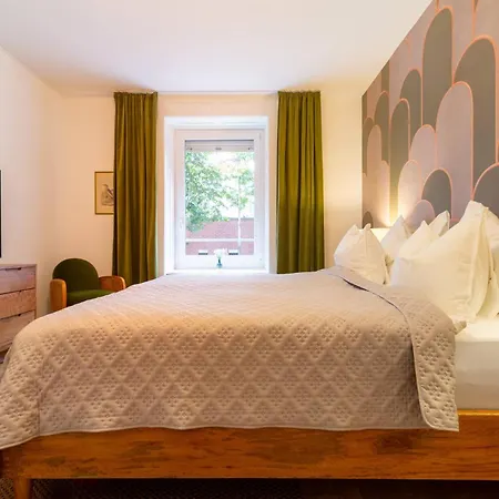 Retro Stylish 2 Bedroom Near Station Zürich