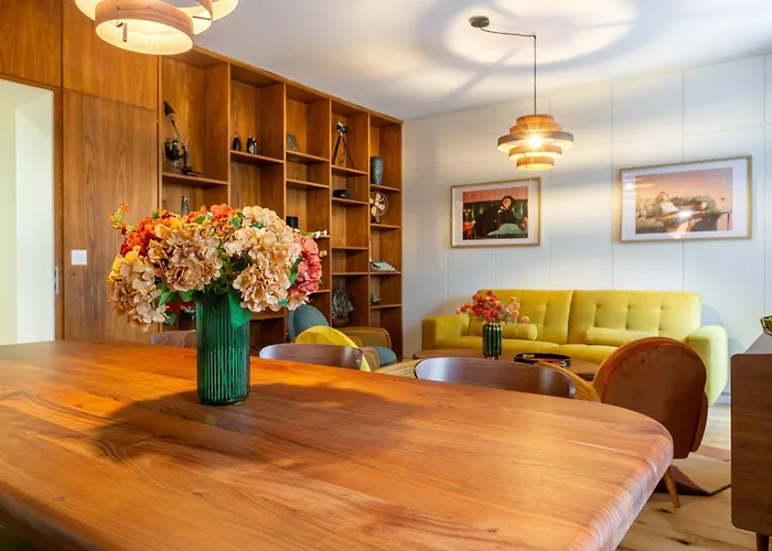 Retro Stylish 2 Bedroom Near Station アパート *